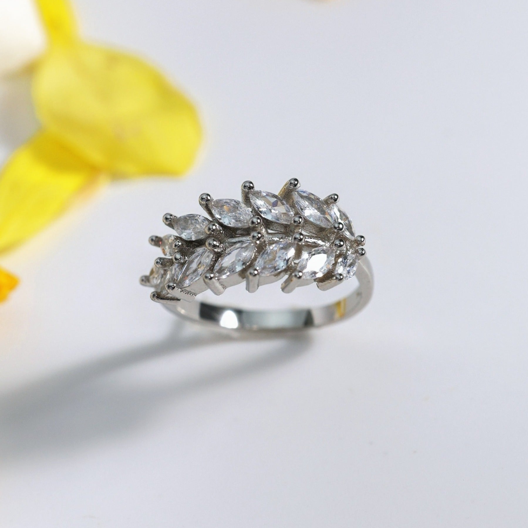 Large Wreath Crytal Ring image 0