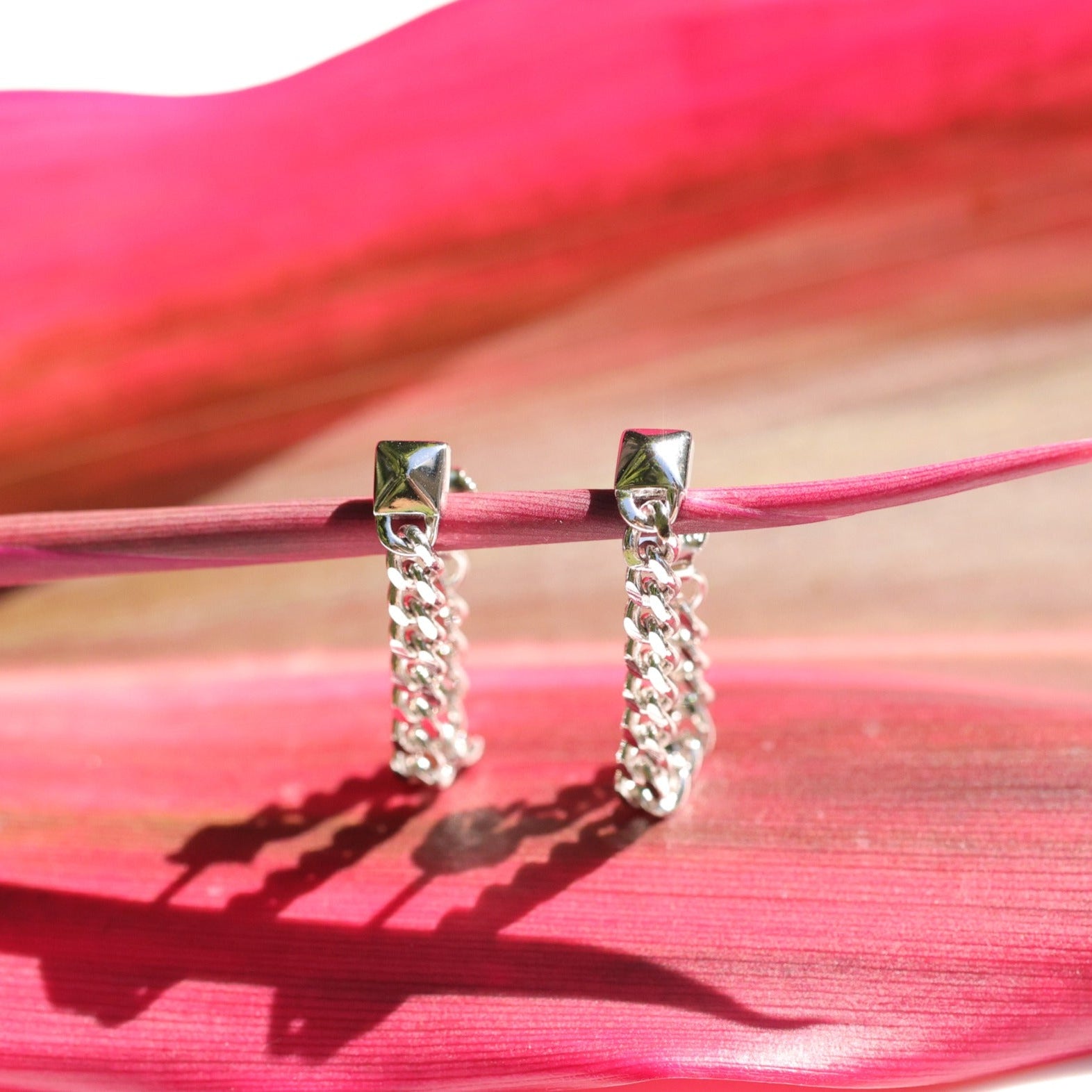 Link Chain Drop Tassel Stud image 0