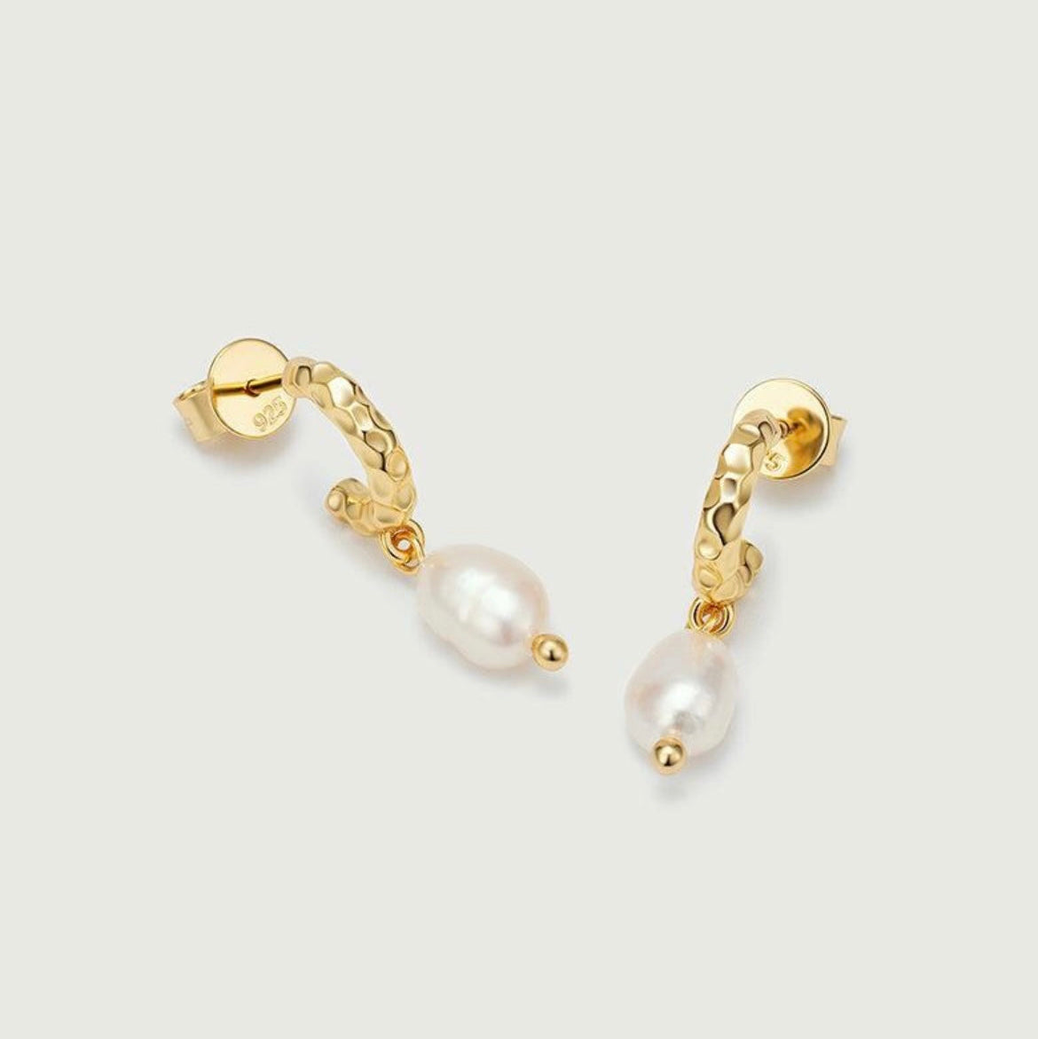 Freshwater Pearl Earrings