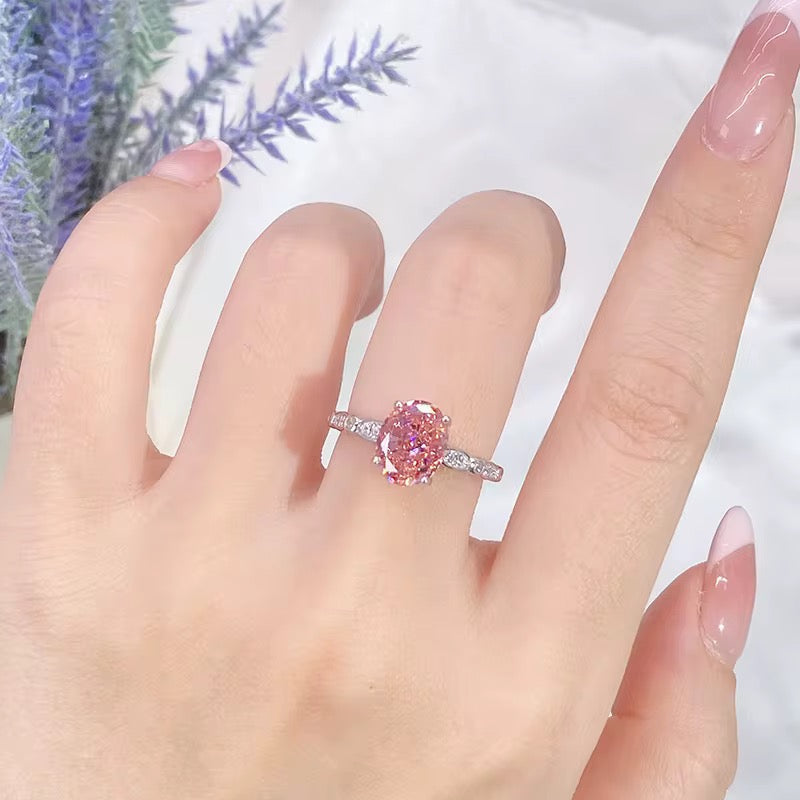 Sparkling Oval Ring