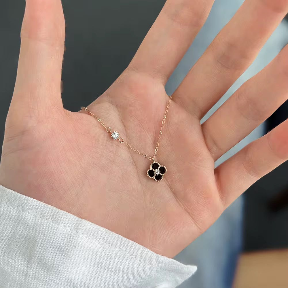 Four-Leaf-Clover Necklace