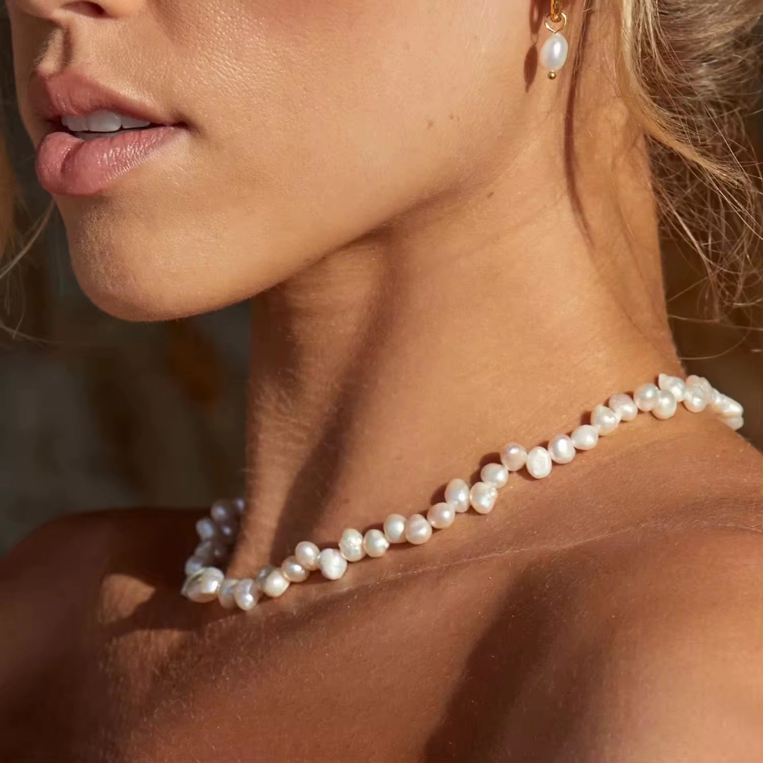 Pearl Choker
