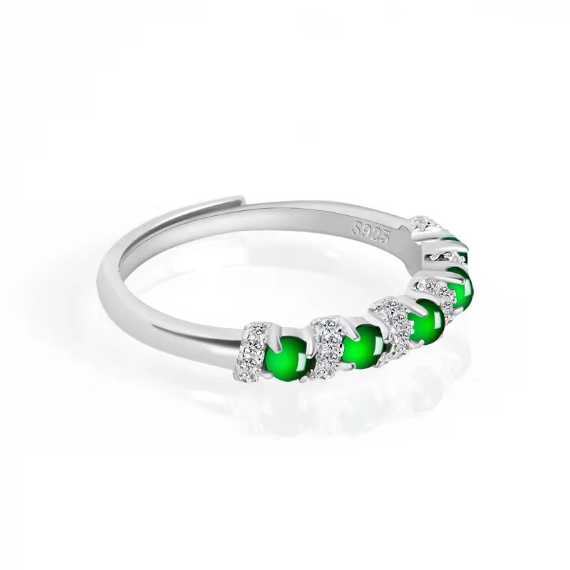 Emerald green Jade Ring