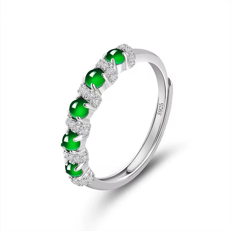 Emerald green Jade Ring