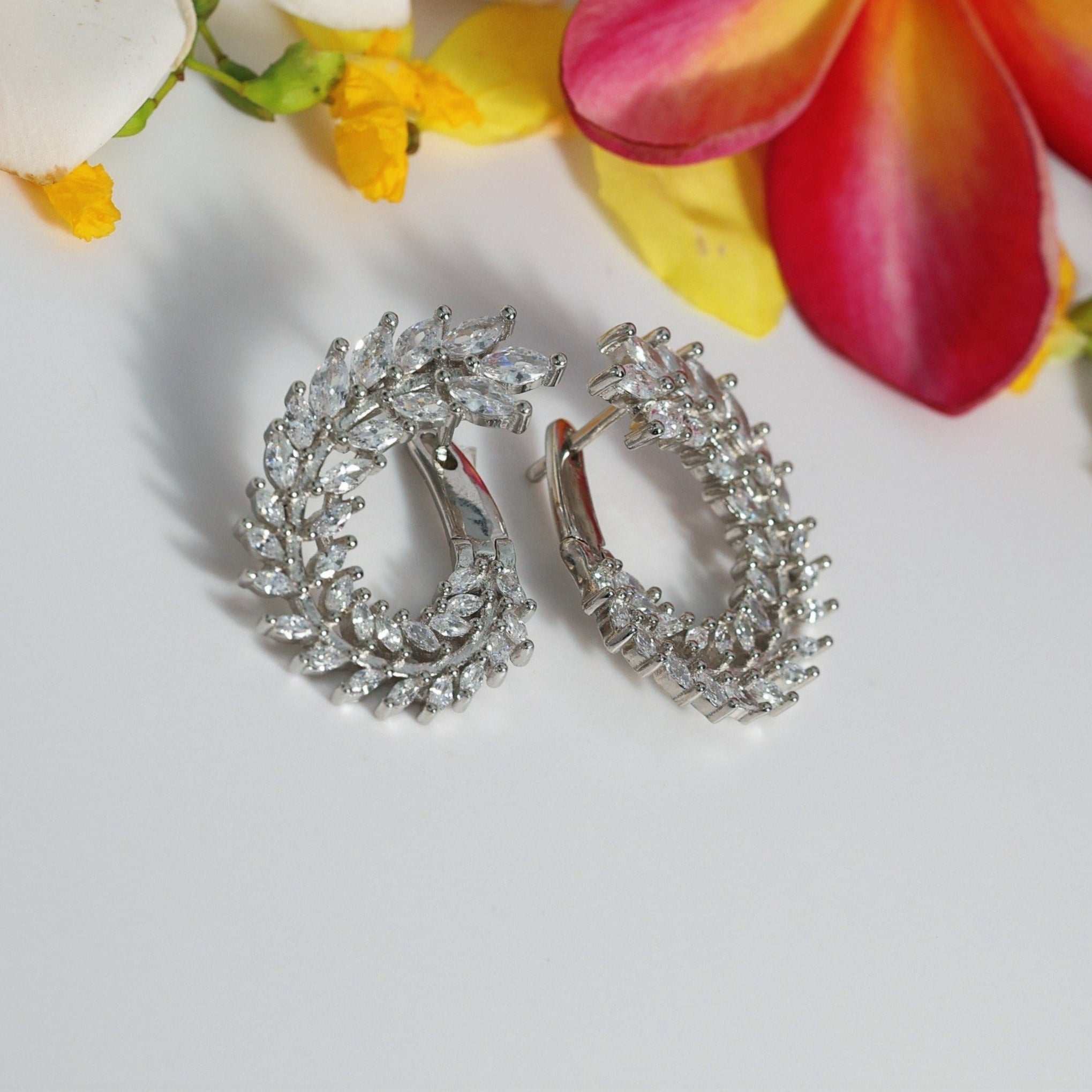 Large Wreath Crytal Earrings, Pendant image 4