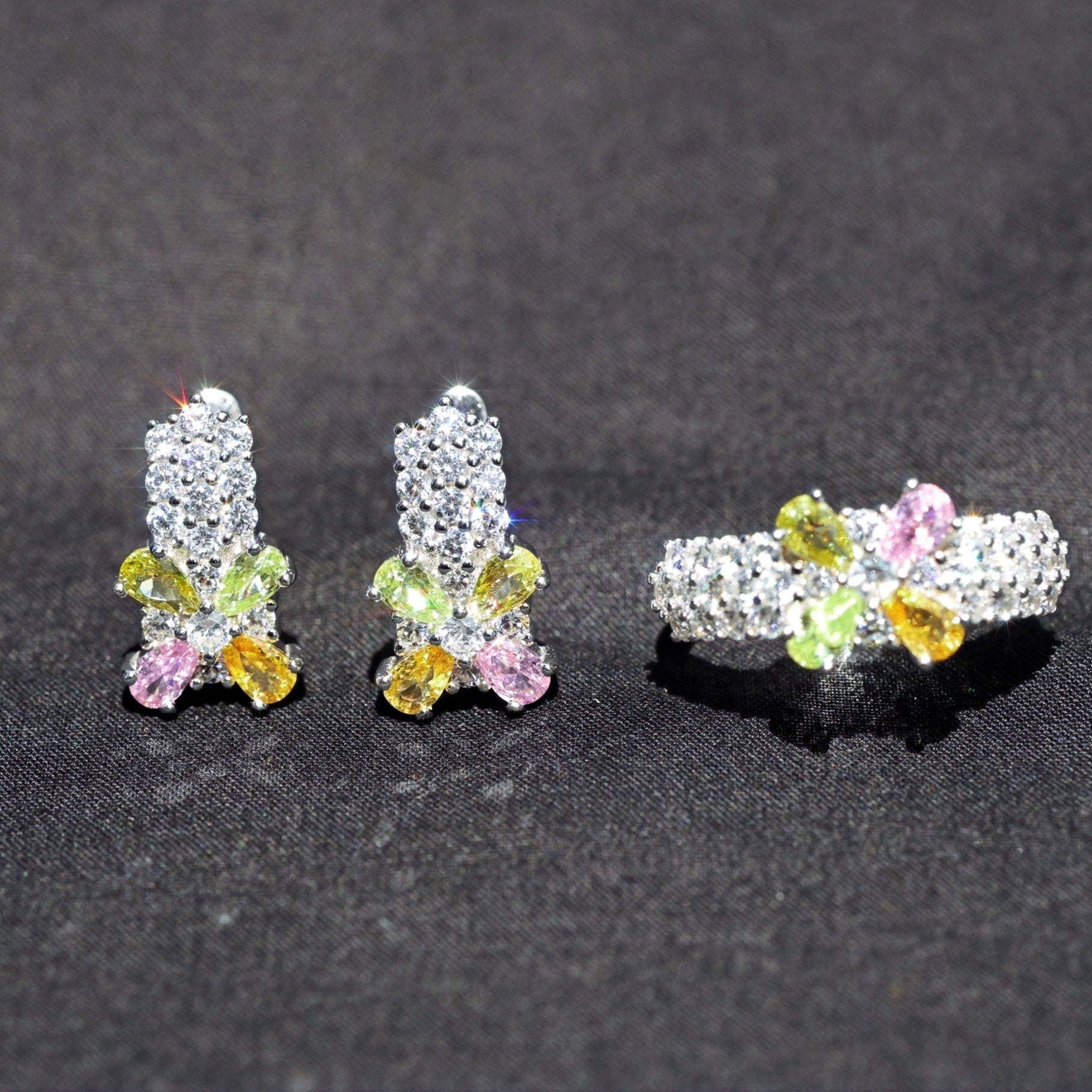 Four Petal Earrings image 0