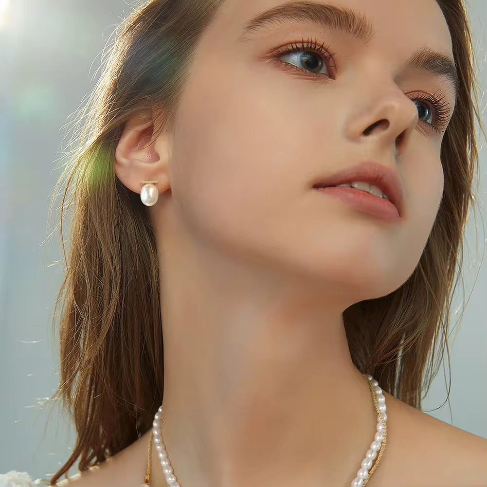 Pearl Stud