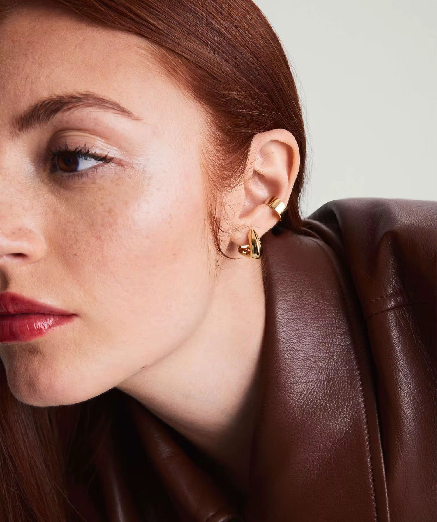 Trapezoid Huggie earrings