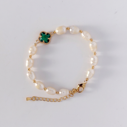 Green Lucky Clover Pearl Bracelet