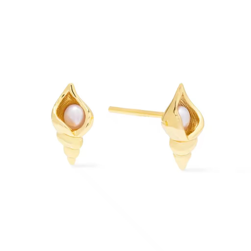 Seashell Stud
