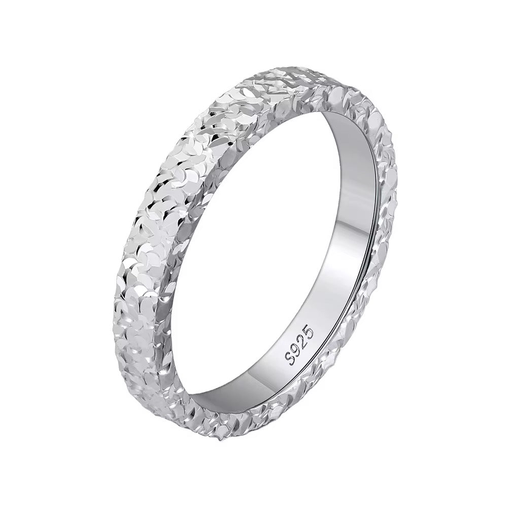 Hammer Pattern Sparkling Ring