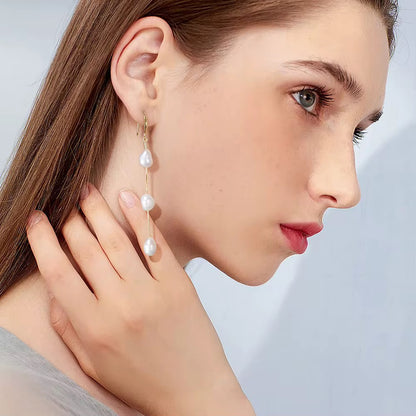 Pearl Dangling Earrings