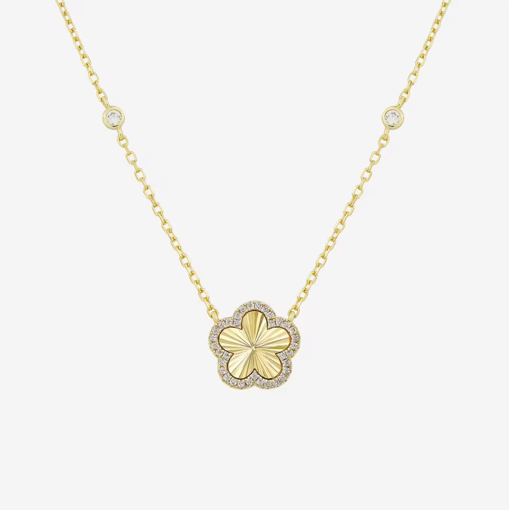 Five-Petal Flower Necklace