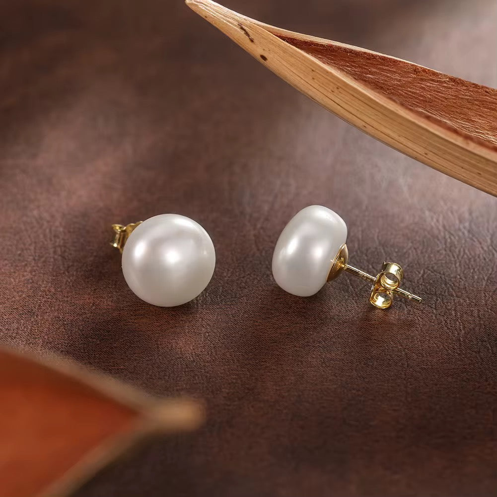 Classic Pearl Studs in White