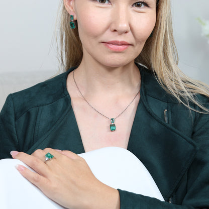 Rectangle Green Stone Set image 0