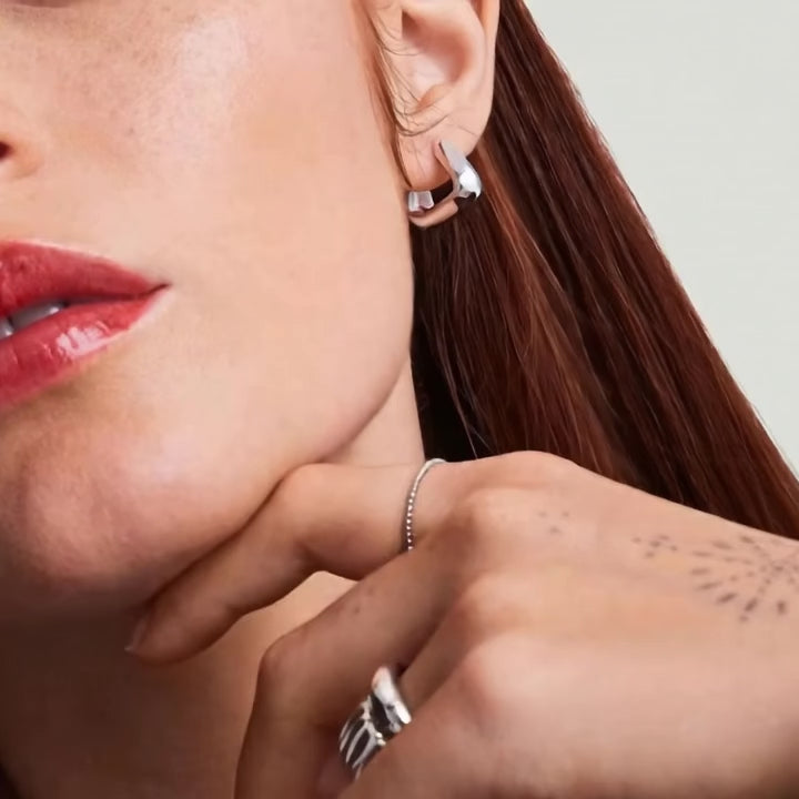 Trapezoid Huggie earrings