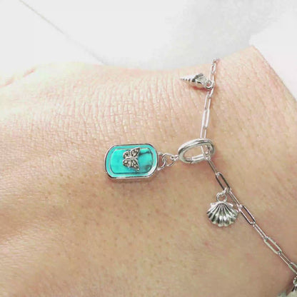 Hinge closure Charm